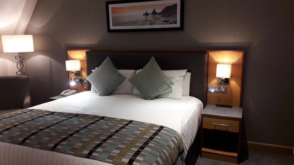 Westgrove Hotel Clane Extérieur photo